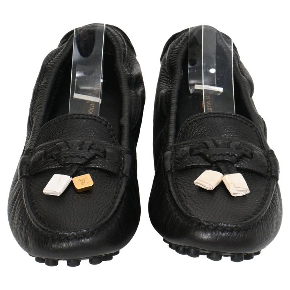 Louis Vuitton Lemon Loafers in Black Leather - Picture 2 of 9